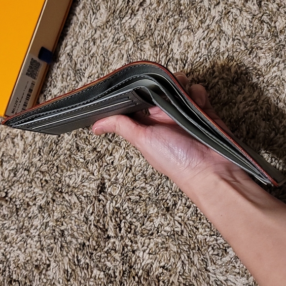 Multiple monogram wallet - Picture 4 of 8